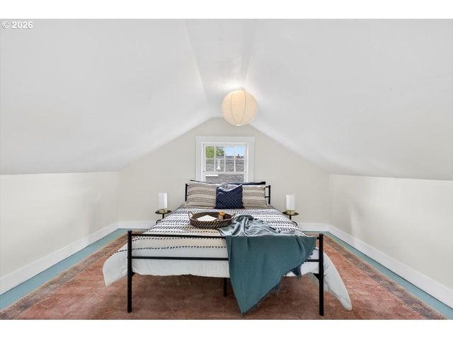 1205 Se MARION St, Portland, OR 97202