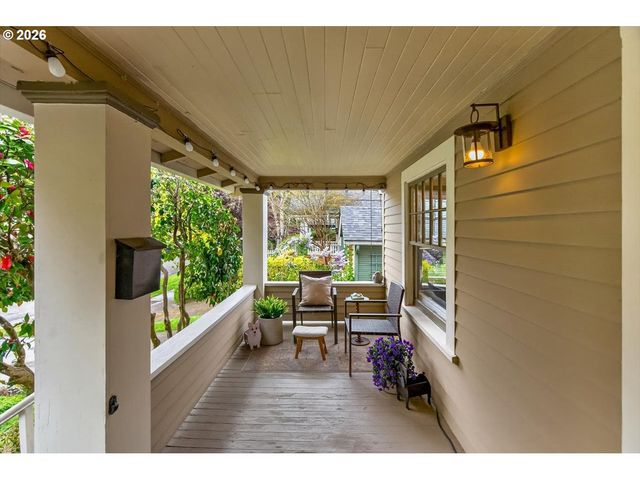 1205 Se MARION St, Portland, OR 97202