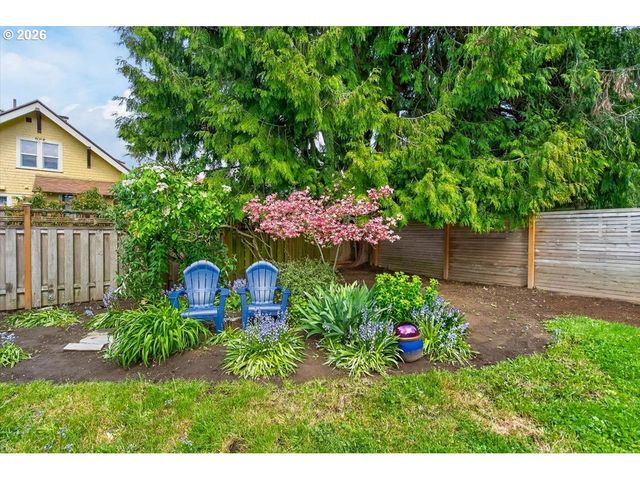 1205 Se MARION St, Portland, OR 97202