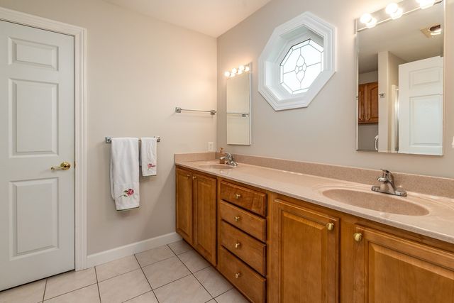 2717 Carnoustie Drive, Marion, IL 62959