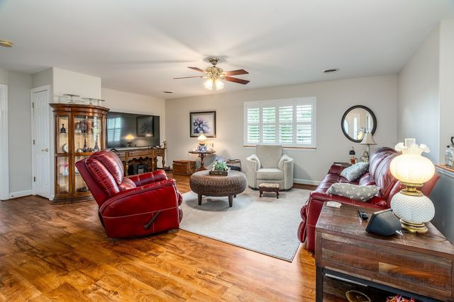 2717 Carnoustie Drive, Marion, IL 62959