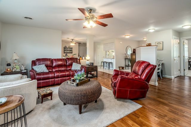 2717 Carnoustie Drive, Marion, IL 62959