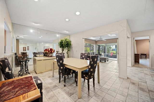 5860 Forest Grove Drive 1, Boynton Beach, FL 33437