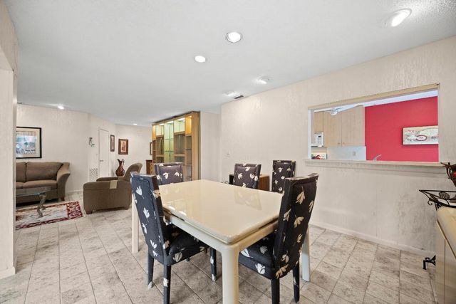 5860 Forest Grove Drive 1, Boynton Beach, FL 33437