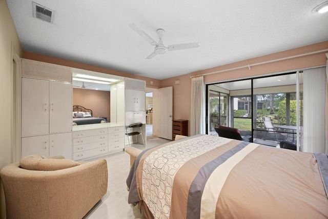 5860 Forest Grove Drive 1, Boynton Beach, FL 33437