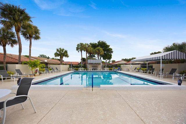 5860 Forest Grove Drive 1, Boynton Beach, FL 33437