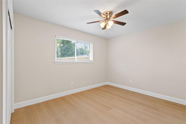 16619 Forest Bend Avenue, Friendswood, TX 77546