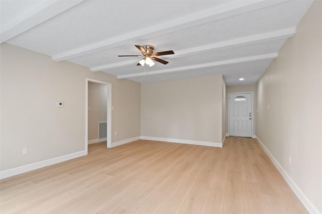 16619 Forest Bend Avenue, Friendswood, TX 77546