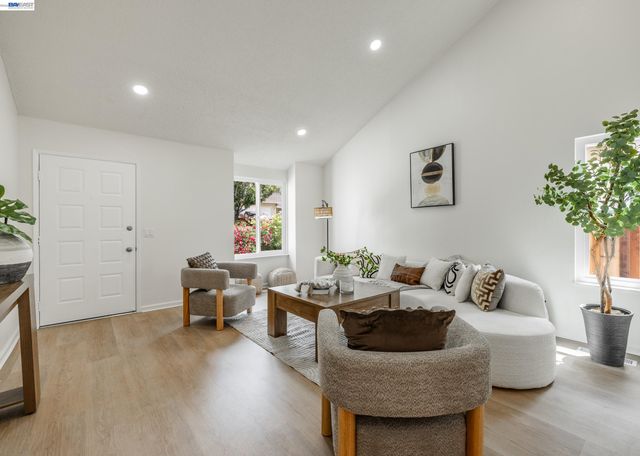 507 Alexander Way, Milpitas, CA 95035