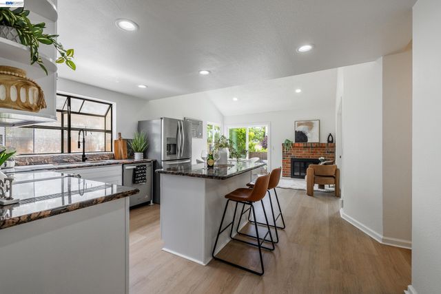 507 Alexander Way, Milpitas, CA 95035