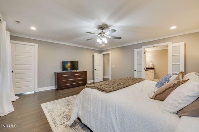 2572 Bridgeforth Crossing, Kingsport, TN 37660