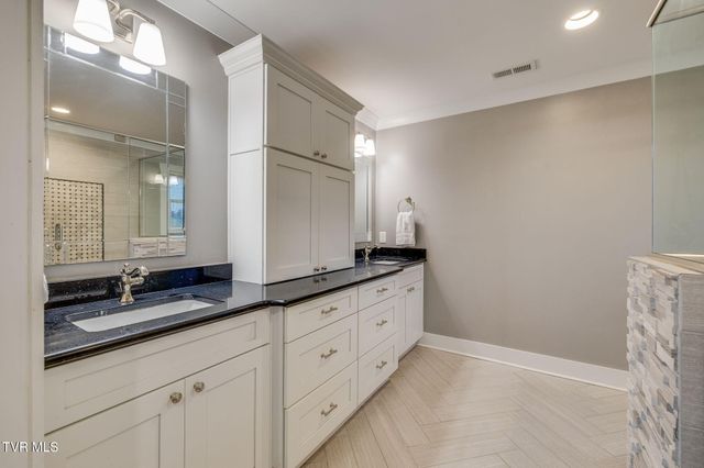 2572 Bridgeforth Crossing, Kingsport, TN 37660