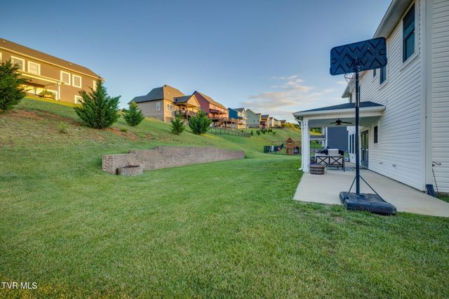 2572 Bridgeforth Crossing, Kingsport, TN 37660