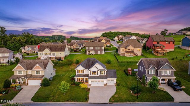 2572 Bridgeforth Crossing, Kingsport, TN 37660