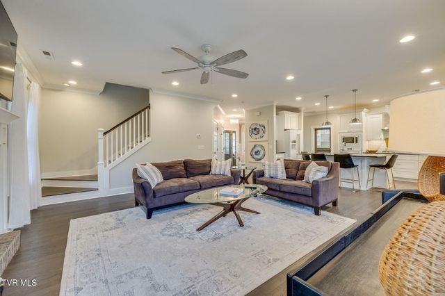 2572 Bridgeforth Crossing, Kingsport, TN 37660