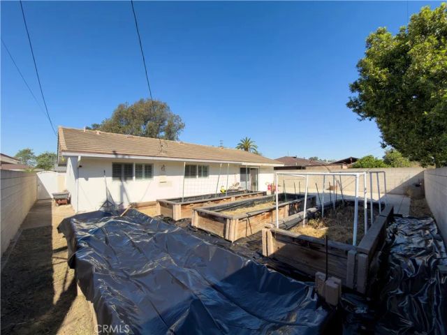 1117 S Arapaho, Santa Ana, CA 92704