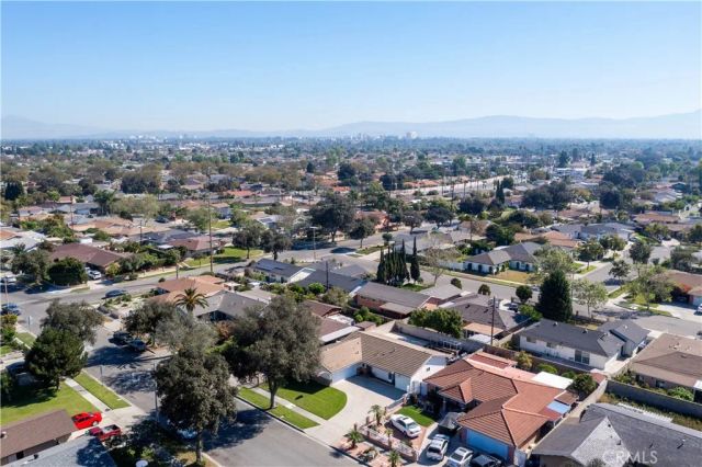 1117 S Arapaho, Santa Ana, CA 92704