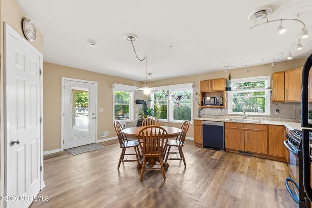 42 Academy Street, Farmingdale, NJ 07727
