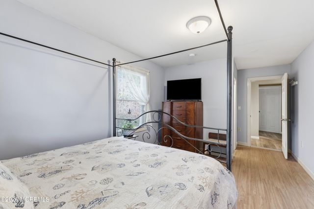 42 Academy Street, Farmingdale, NJ 07727