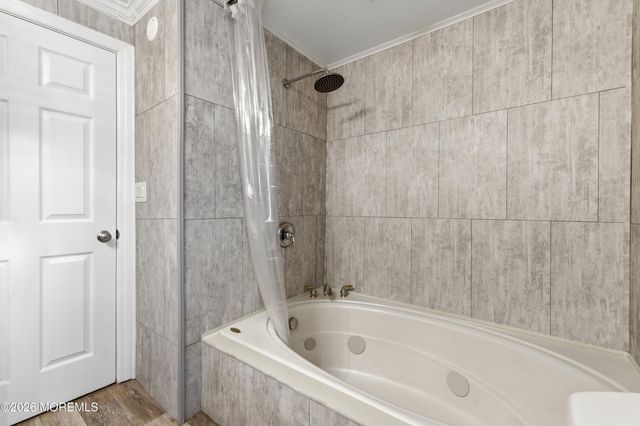42 Academy Street, Farmingdale, NJ 07727