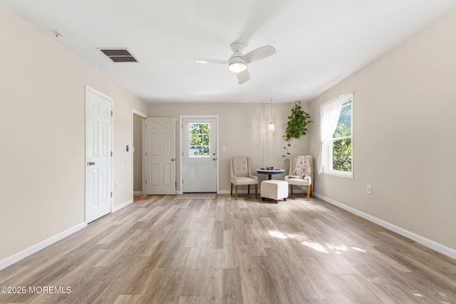 42 Academy Street, Farmingdale, NJ 07727