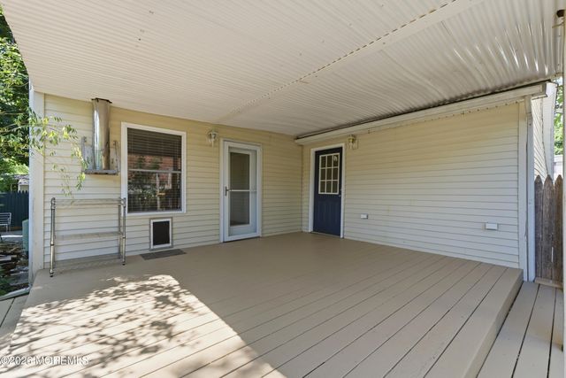 42 Academy Street, Farmingdale, NJ 07727