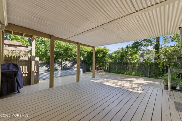 42 Academy Street, Farmingdale, NJ 07727