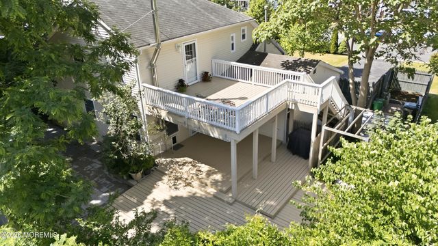 42 Academy Street, Farmingdale, NJ 07727