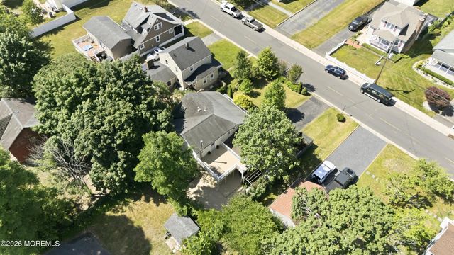 42 Academy Street, Farmingdale, NJ 07727