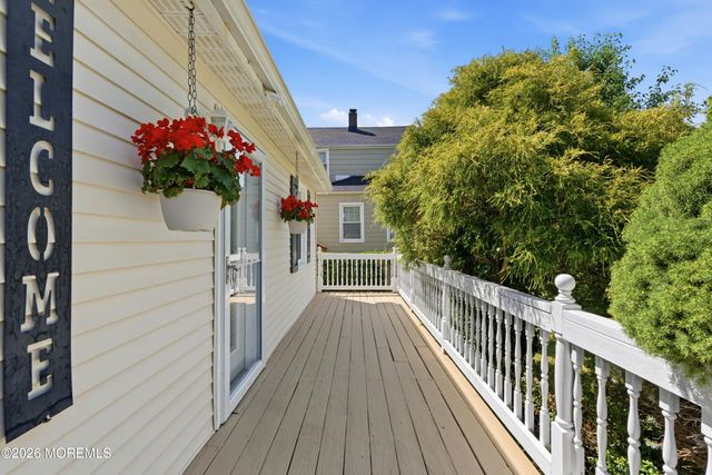 42 Academy Street, Farmingdale, NJ 07727