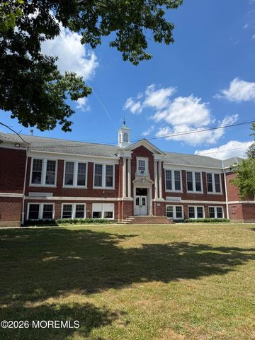 42 Academy Street, Farmingdale, NJ 07727