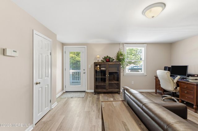 42 Academy Street, Farmingdale, NJ 07727
