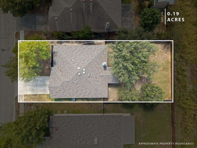 844 Dark Horse LN, Buda, TX 78610