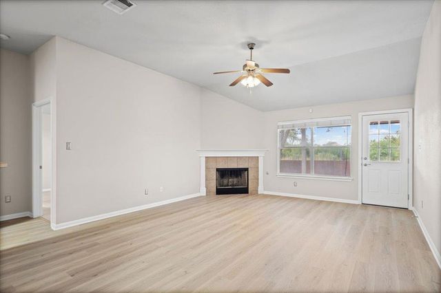 844 Dark Horse LN, Buda, TX 78610