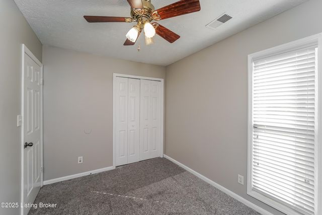 7710 Dominique Dr, Louisville, KY 40228