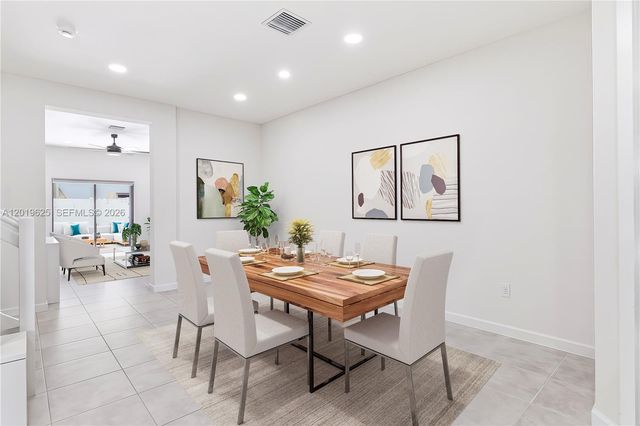 10560 W 33rd Way 10560, Hialeah, FL 33018
