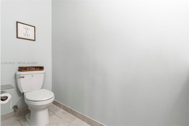 10560 W 33rd Way 10560, Hialeah, FL 33018