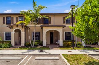 10560 W 33rd Way 10560, Hialeah, FL 33018