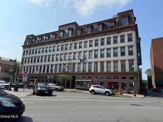 5 Broadway 506, Troy, NY 12180