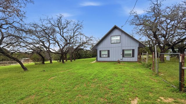 2600 Setting Sun Trail, Granbury, TX 76048