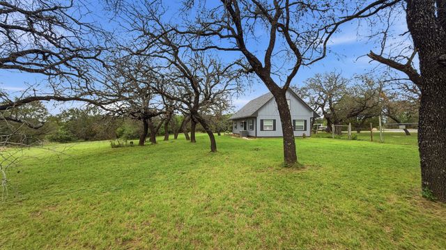 2600 Setting Sun Trail, Granbury, TX 76048