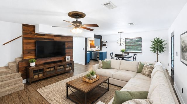 2600 Setting Sun Trail, Granbury, TX 76048