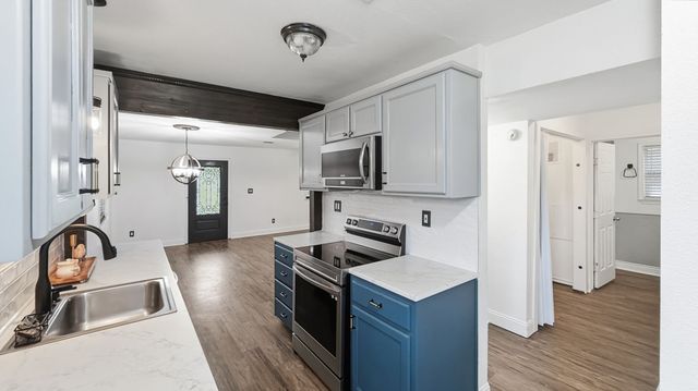 2600 Setting Sun Trail, Granbury, TX 76048