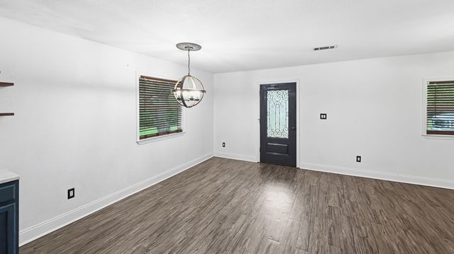 2600 Setting Sun Trail, Granbury, TX 76048