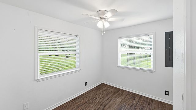 2600 Setting Sun Trail, Granbury, TX 76048