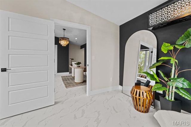 4513 Du Bourg Lane, St Louis, MO 63128