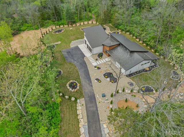 4513 Du Bourg Lane, St Louis, MO 63128