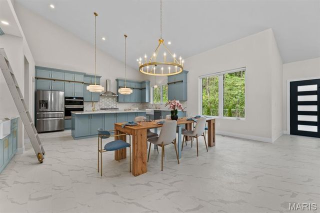 4513 Du Bourg Lane, St Louis, MO 63128