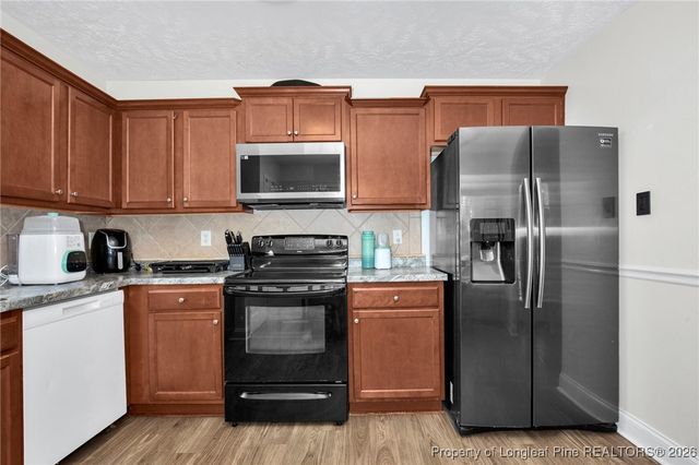 674 Copper Creek Drive, Raeford, NC 28376