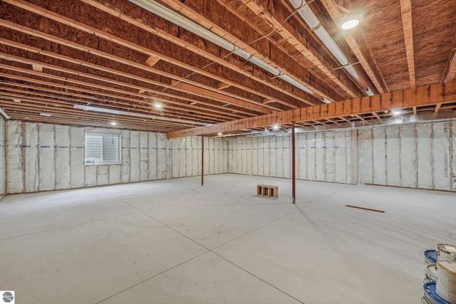 6460 Jeffrey Place, Traverse City, MI 49637